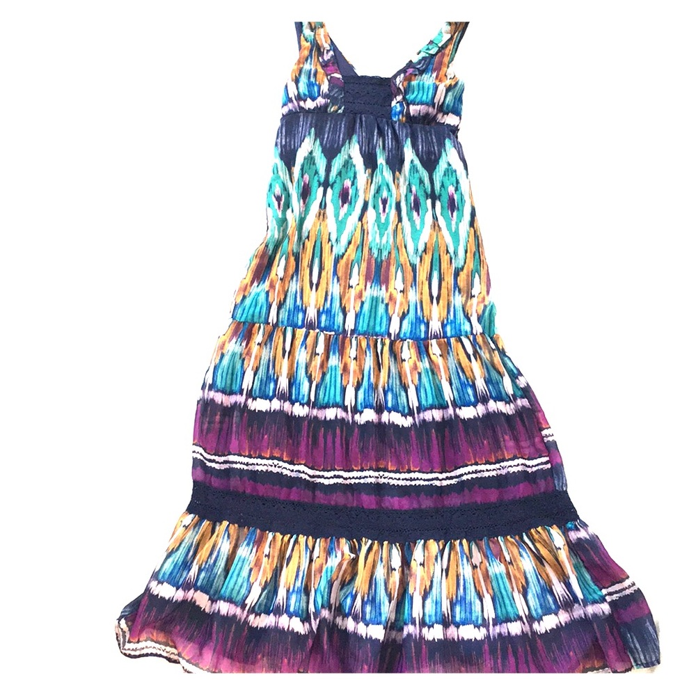 *DONATING SOON* Maxi dress